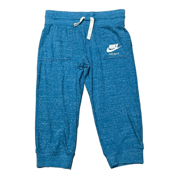 Nike girl’s active capris size 12(L) - Picture 1 of 3